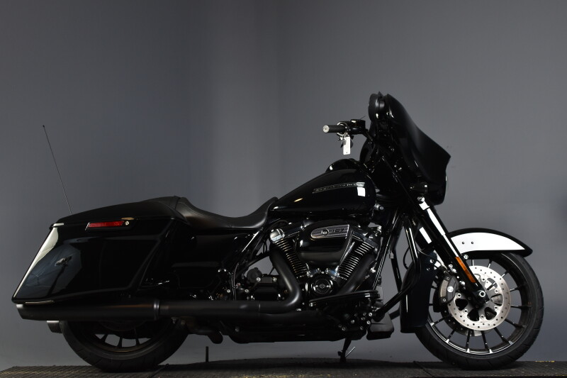 2018 Harley-Davidson® Street Glide® Special FLHXS