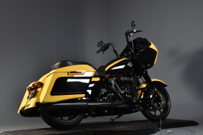 2023 Harley-Davidson® Road Glide® Special FLTRXS thumb 2