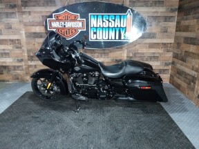 2023 Harley-Davidson® Road Glide® Special Vivid Black - Black Finish thumb 2