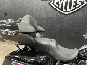 2026 Harley-Davidson® Street Glide® Limited thumb 2