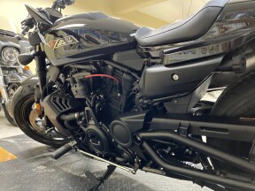 2026 Harley-Davidson® Sportster® S Vivid Black Black Trim RH1250S thumb 1