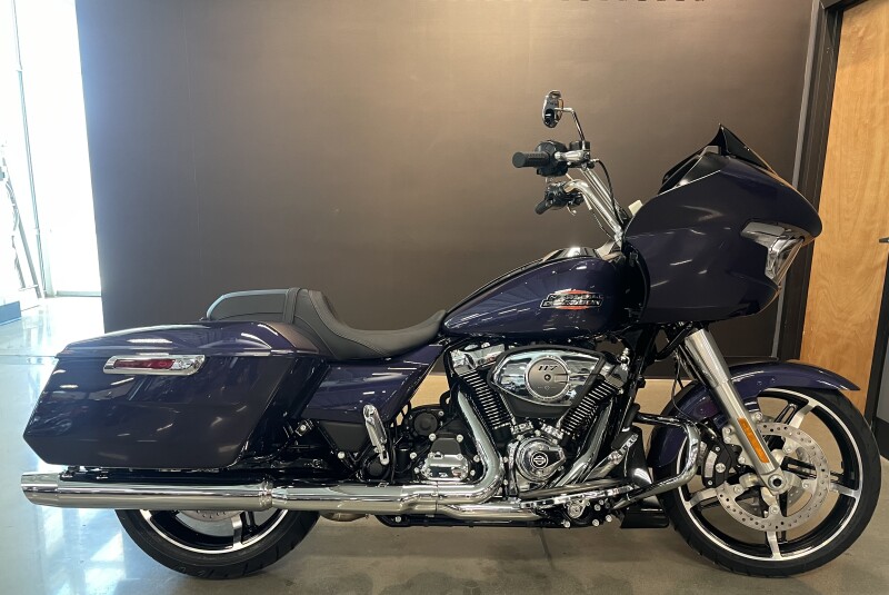 2026 Harley-Davidson® Road Glide® Purple Abyss Chrome Trim