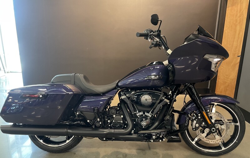 2026 Harley-Davidson® Road Glide® Purple Abyss Black Trim