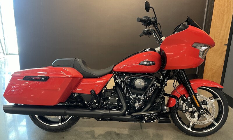 2026 Harley-Davidson® Road Glide® Blood Orange Black Trim