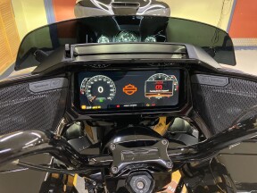 2026 Harley-Davidson® Road Glide 3 Dark Billiard Gray FLTRT thumb 1