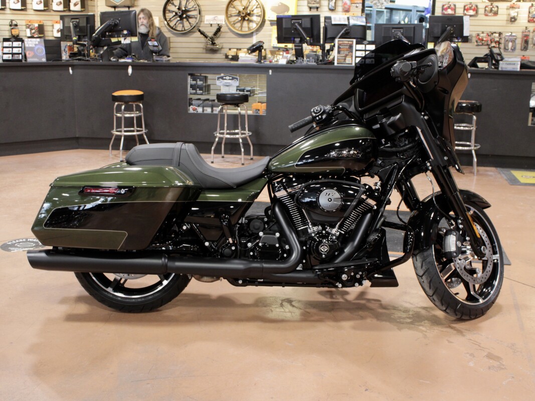 2026 Harley-Davidson Street Glide Grand American Touring