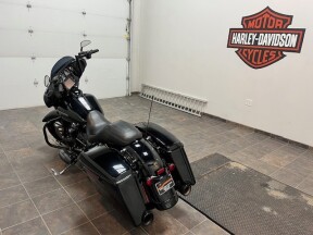 2018 Harley-Davidson® Street Glide® Special thumb 1