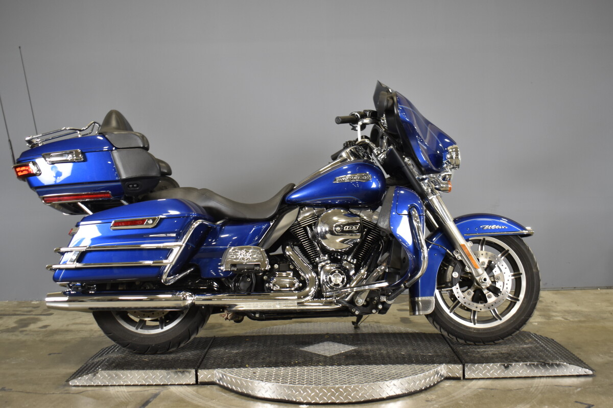 2015 Harley-Davidson® Road Glide® Special FLTRXS | Patriot Harley 