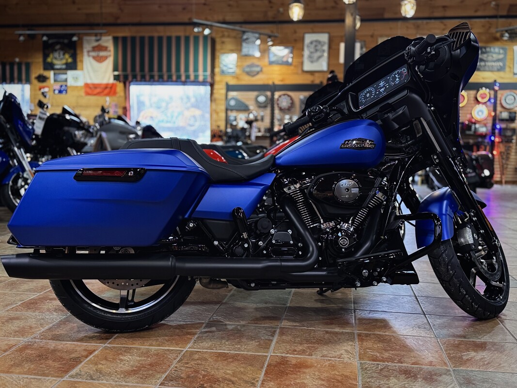 2026 Harley-Davidson® Street Glide® Aurora Blue Denim Black Trim