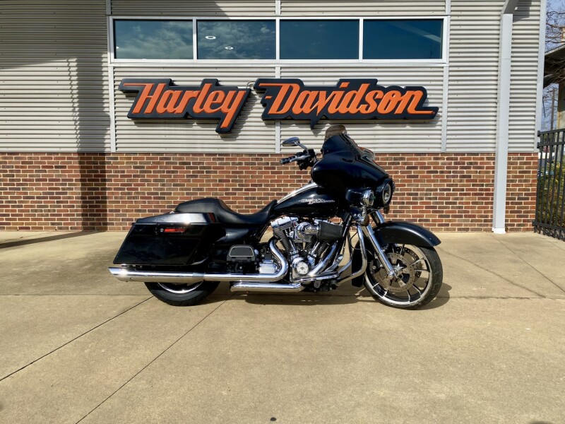 2012 Harley-Davidson® Street Glide® Big Blue Pearl