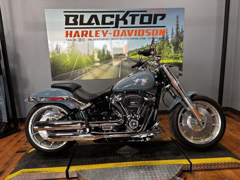 2024 Harley-Davidson® Fat Boy™ 114 SHARKSKIN BLUE