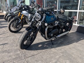 2026 Triumph Bonneville Bobber thumb 3