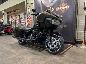 2026 Harley-Davidson® Road Glide® Olive Steel Metallic / Vivid Black Black Trim thumb 3