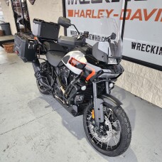 RA1250ST 2026 Pan America® 1250 ST thumb 1