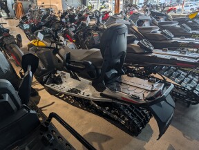 2026 Ski-Doo Grand Touring Sport 600 ACE™ 137 thumb 1