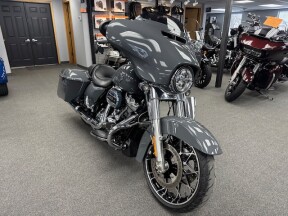 FLHXS 2022 Street Glide® Special thumb 3