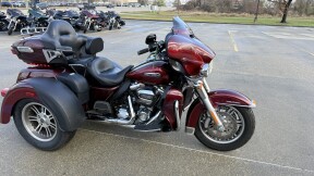 2017 Harley-Davidson Trike thumb 1