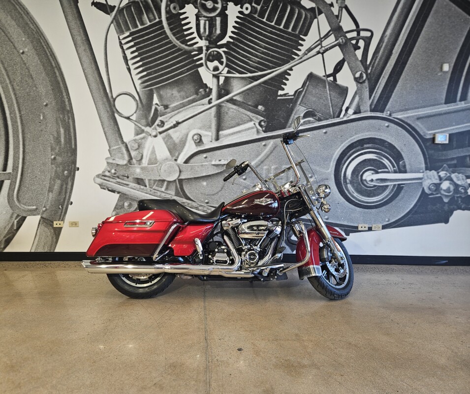 2019 Road King™ FLHR