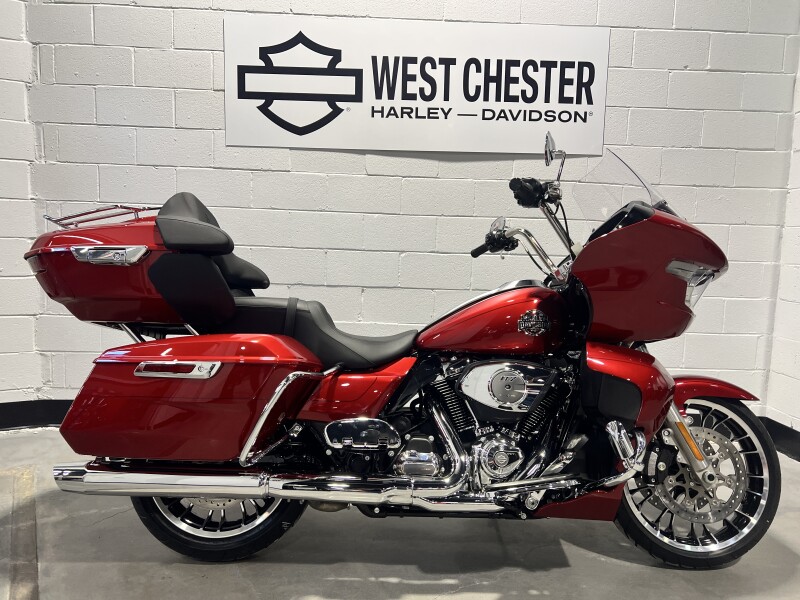 2026 Harley-Davidson® Road Glide Limited Brilliant Red Chrome Trim FLTRXL