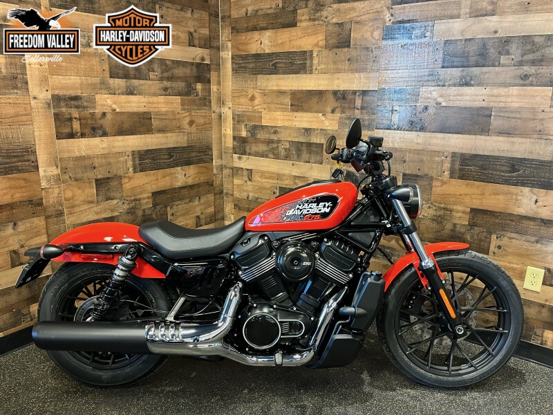 2026 Harley-Davidson® Nightster® Blood Orange Black Trim RH975