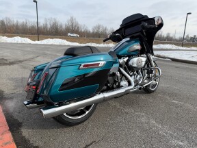 2026 Harley-Davidson® Street Glide® Teal Thunder / Vivid Black Chrome Trim thumb 1