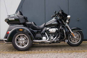 2020 Harley-Davidson® Tri Glide® Ultra  thumb 2