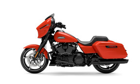 2026 Harley-Davidson® Street Glide™ Blood Orange Black Trim thumb 2