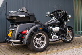 2020 Harley-Davidson® Tri Glide® Ultra  thumb 1