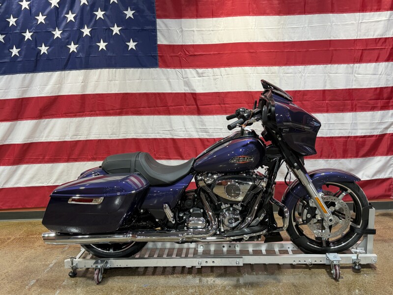 Harley-Davidson® Street Glide® 2026 FLHX PURPLE ABYSS