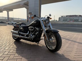 2024 Harley-Davidson® Fat Boy™ 114 Vivid Black thumb 2