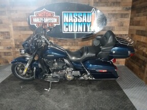 2016 Harley-Davidson® Ultra Limited Custom Colour Cosmic Blue Pearl thumb 2