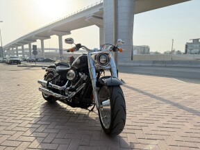 2024 Harley-Davidson® Fat Boy™ 114 Vivid Black thumb 3