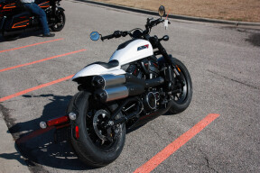2026 Harley-Davidson® Sportster™ S RH1250S thumb 2