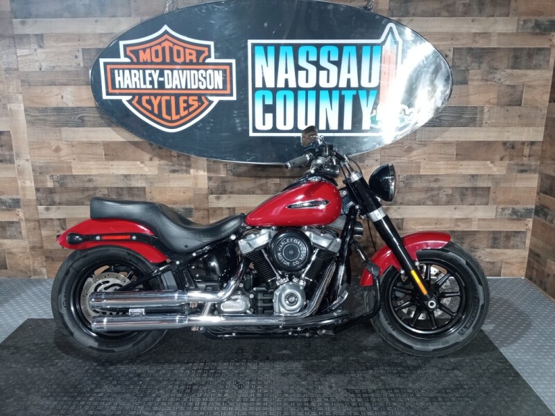 2021 Harley-Davidson® Softail Slim® Billiard Red