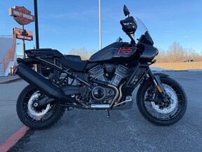2026 Harley-Davidson® Pan America® 1250 Special Vivid Black Black Laced Wheels thumb 2