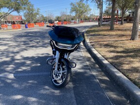2026 Harley-Davidson® Road Glide™ thumb 2
