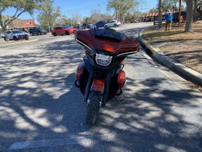 2025 Harley-Davidson® Street Glide™ Ultra thumb 2