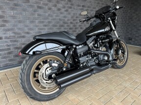 2017 Harley-Davidson® Low Rider® S Vivid Black thumb 2