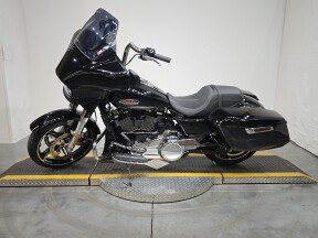 FLHX 2024 Street Glide® thumb 1