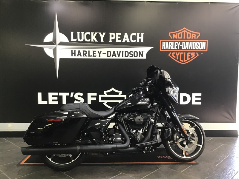 2024 Harley-Davidson® Street Glide® Vivid Black - Black Finish