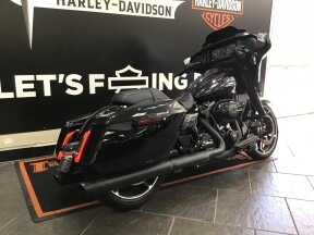 2024 Harley-Davidson® Street Glide® Vivid Black - Black Finish thumb 1