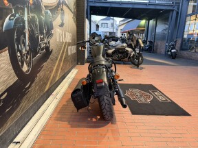 2020 Harley-Davidson® Iron 883™ Black Denim thumb 1
