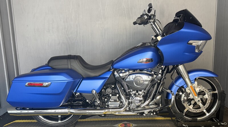 2026 Harley-Davidson® Road Glide®  FLTRX  AURORA BLUE DNM