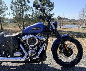 2026 Harley-Davidson® Street Bob® FXBB thumb 1
