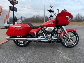 2026 Harley-Davidson® Road Glide® Blood Orange Chrome Trim thumb 2