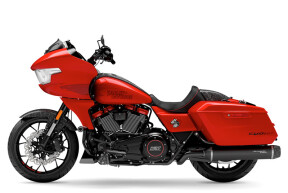 FLTRXSTSE 2025 CVO™ Road Glide™ ST thumb 0