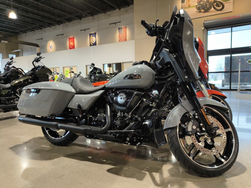 2026 Harley-Davidson® Street Glide® Dark Billiard Gray