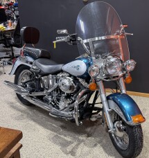 2004 Harley-Davidson® Heritage Softail® Classic TEAL/SILVER W/PINSTRIPES thumb 3