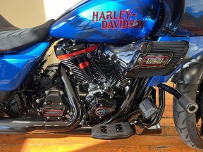 2026 Harley-Davidson CVO Road Glide ST thumb 2