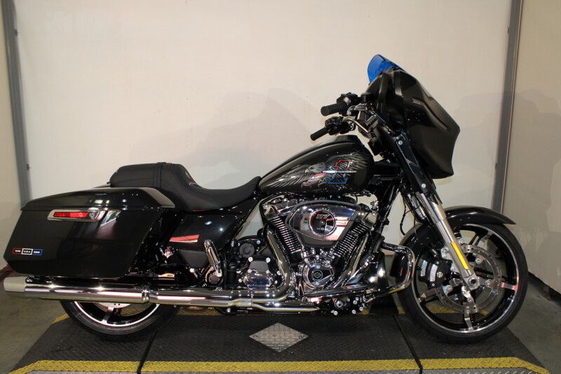 2026 Harley-Davidson Street Glide Grand American Touring FLHX